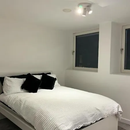 Stylish Escape Apartment *